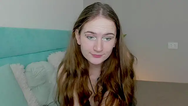 Snapshot of L1ittle_kitty_ chatting on 11/26/25, 07:09 L1ittle kitty online show from 11/26/25, 07:09