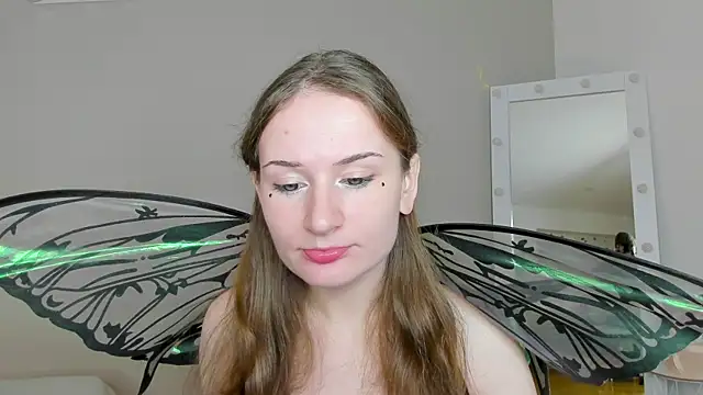 Snapshot of L1ittle_kitty_ chatting on 12/03/25, 06:43 L1ittle kitty online show from 12/03/25, 06:43