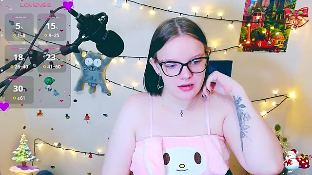 DivaMarisa online show from 12/24/24, 11:17