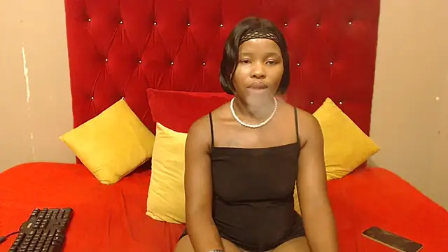 sexyboitypetite23 online show from 01/20/25, 03:50