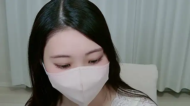 yuki room online show from 11/27/25, 01:02