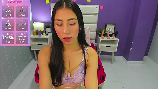 Snapshot of Sophia_abad7 chatting on 03/17/25, 04:22 Sophia abad7 online show from 03/17/25, 04:22