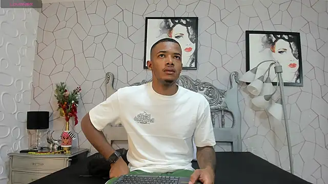 Snapshot of jackmacson chatting on 01/09/25, 12:09 jackmacson online show from 01/09/25, 12:09