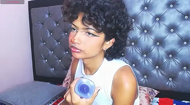 ToshiaKimich online show from 01/17/25, 02:18