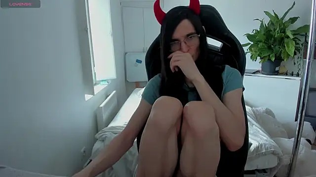 CeriseLapine online show from 03/11/25, 07:48