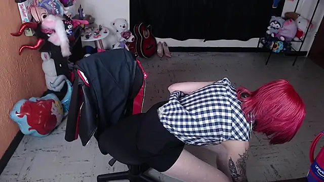 MissMiia2 online show from 02/13/25, 03:46