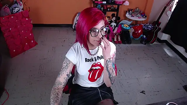 MissMiia2 online show from 03/04/25, 05:03