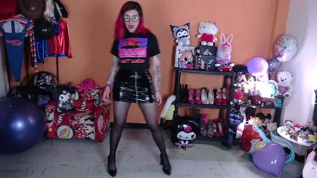 MissMiia2 online show from 10/01/25, 02:12