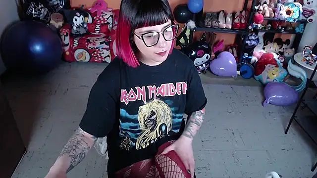 MissMiia2 online show from 10/12/25, 02:27