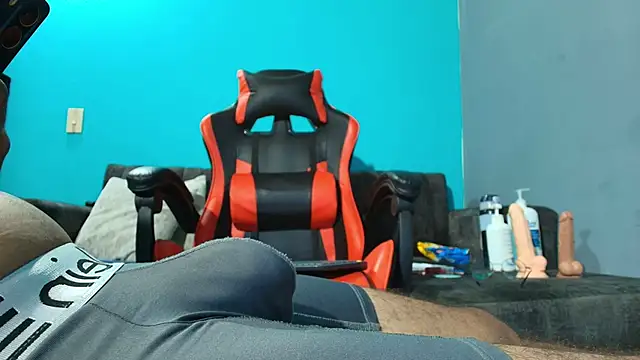 skinny and boyfriend online show from 12/15/25, 04:33