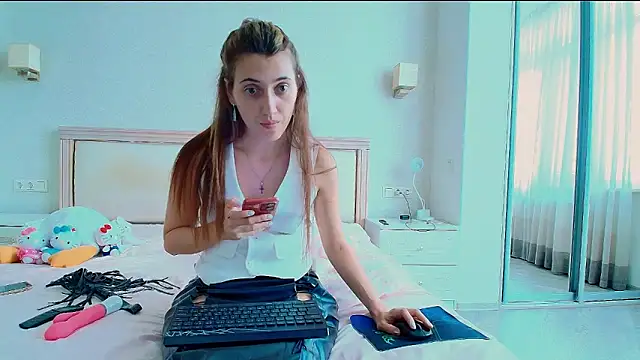 Iren online show from 11/06/25, 10:38