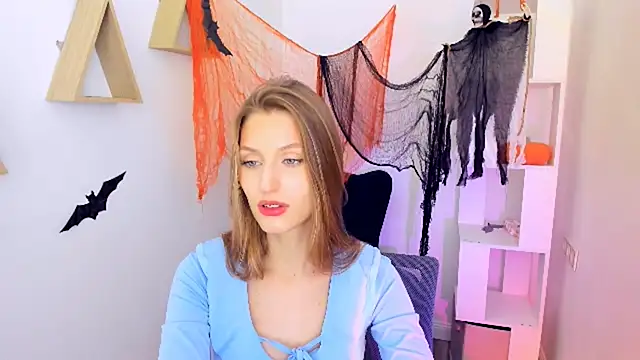 NaturalBeaty online show from 10/27/25, 03:32