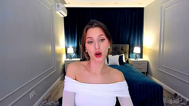 NaturalBeaty online show from 11/30/25, 03:54