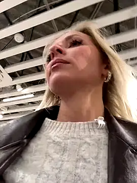 Diamond Bunny  online show from 11/14/25, 12:48