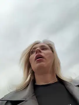 Diamond Bunny  online show from 02/16/26, 03:19