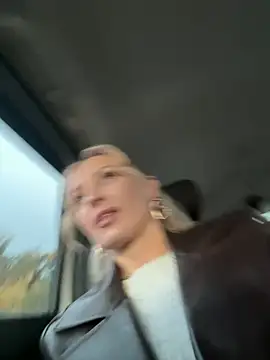 Diamond Bunny  online show from 03/25/26, 03:51