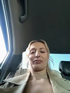 Diamond Bunny  online show from 04/21/26, 02:34