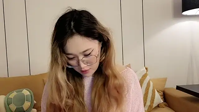 Jennatyan online show from 04/15/26, 07:48