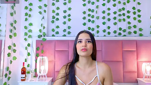 Snapshot of kaily_sweet1 chatting on 07/16/26, 11:16 kaily sweet1 online show from 07/16/26, 11:16