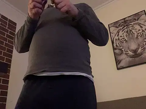 Snapshot of mesetti chatting on 01/13/25, 07:21 mesetti online show from 01/13/25, 07:21