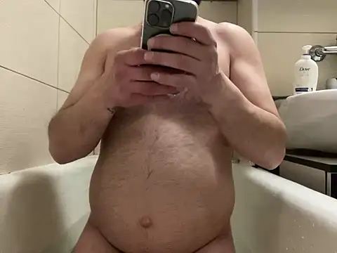 Snapshot of mesetti chatting on 02/13/25, 05:54 mesetti online show from 02/13/25, 05:54