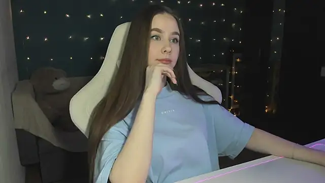 katie taylorr online show from 12/02/24, 11:29