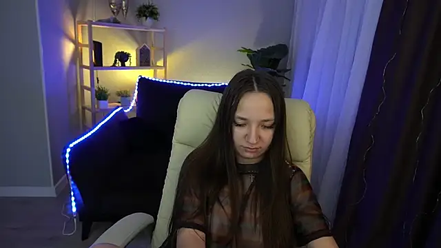 ElysLunar online show from 02/01/25, 02:37