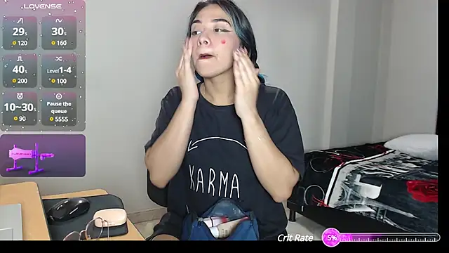 Snapshot of Lune_Claire chatting on 02/10/25, 12:18 Lune Claire online show from 02/10/25, 12:18