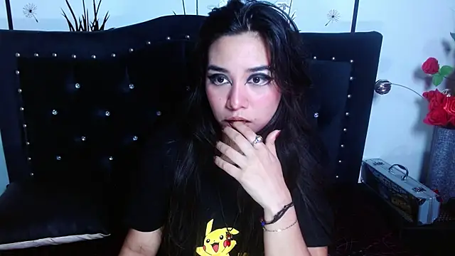 Lune Claire online show from 04/22/26, 06:16