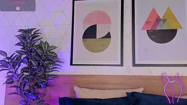 MiaKay1 online show from 02/15/26, 07:51