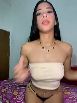 Nicole cute1 online show from 12/21/25, 10:39