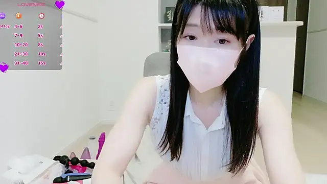 Snapshot of IORio2 chatting on 10/08/25, 08:17 IORio2 online show from 10/08/25, 08:17