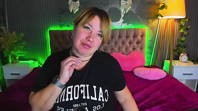 CurlyDreams online show from 02/14/26, 05:48