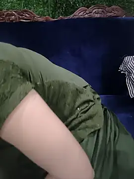 kaveerpooja947 online show from 04/02/26, 04:59