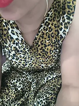 kaveerpooja947 online show from 04/23/26, 04:53