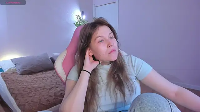 Colleen Blake online show from 11/03/25, 05:03