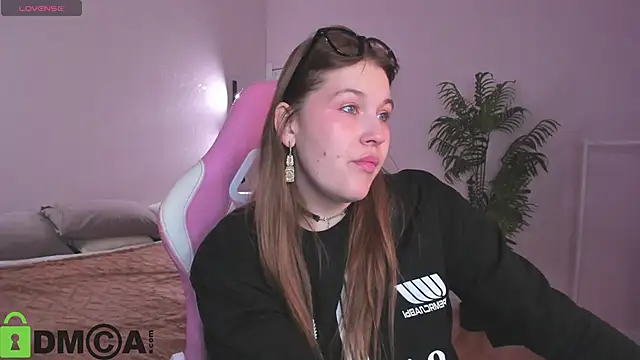 Colleen Blake online show from 11/14/25, 05:00