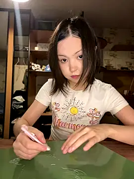 Snapshot of lalallalalaa- chatting on 10/18/25, 06:08 lalallalalaa- online show from 10/18/25, 06:08