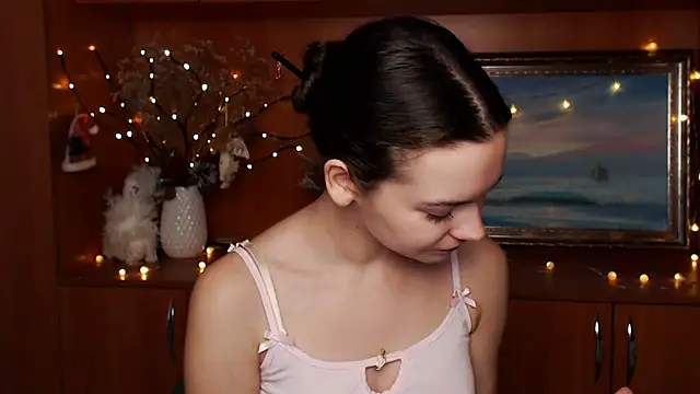  SusieSu  online show from 12/26/24, 09:33