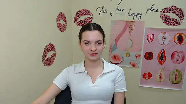  SusieSu  online show from 01/07/25, 10:32