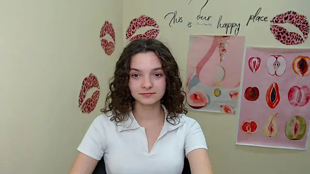  SusieSu  online show from 01/26/25, 04:20