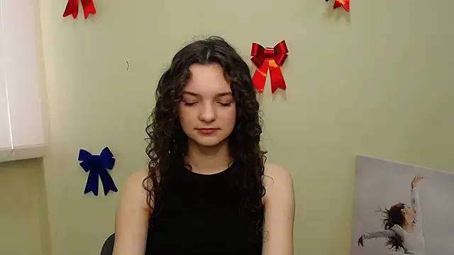  SusieSu  online show from 01/30/25, 10:29