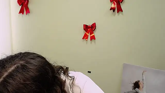  SusieSu  online show from 02/19/25, 07:17