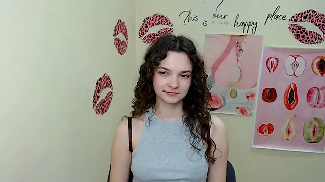  SusieSu  online show from 03/10/25, 10:15