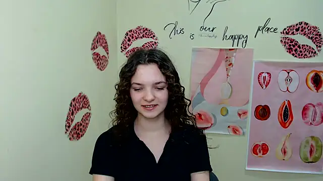  SusieSu  online show from 03/19/25, 04:34