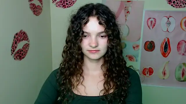  SusieSu  online show from 10/06/25, 06:49