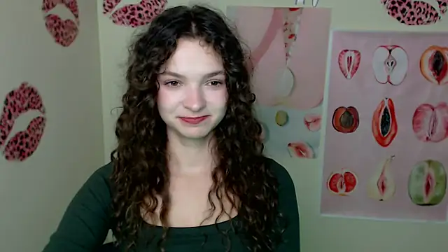  SusieSu  online show from 10/07/25, 06:54