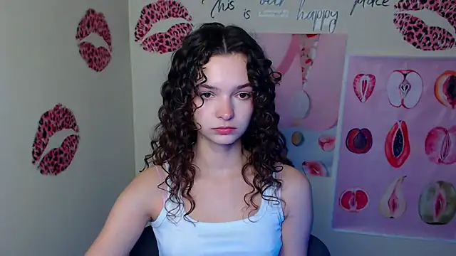  SusieSu  online show from 12/04/25, 12:58