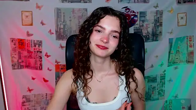  SusieSu  online show from 04/11/26, 06:34