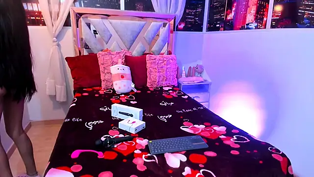 Tiffany sander online show from 02/04/25, 03:33